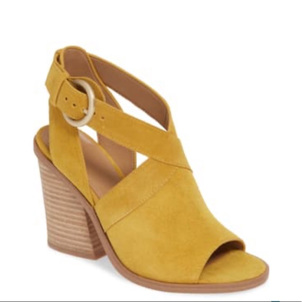 Marc Fisher LTD Vega Sandal - Picture 2 of 7